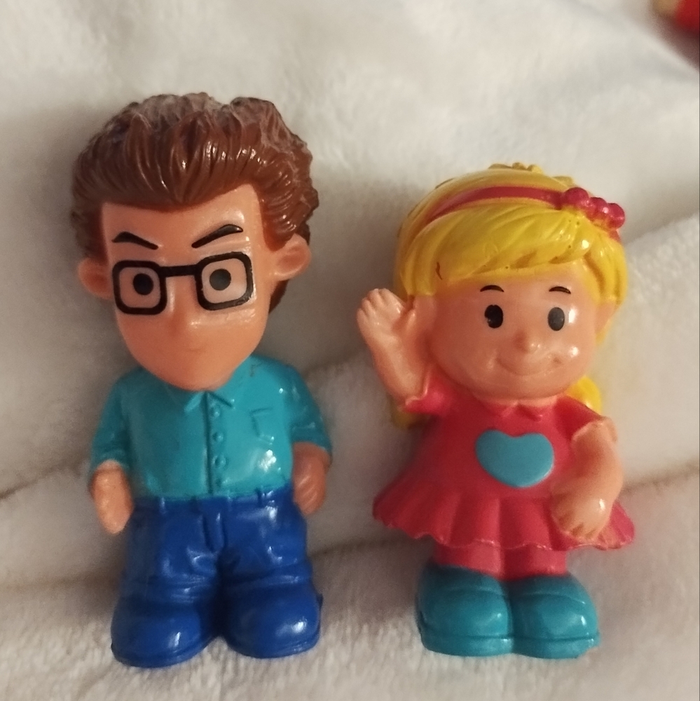 Vintage Keenway Doll House Figurines Dad and Daughter